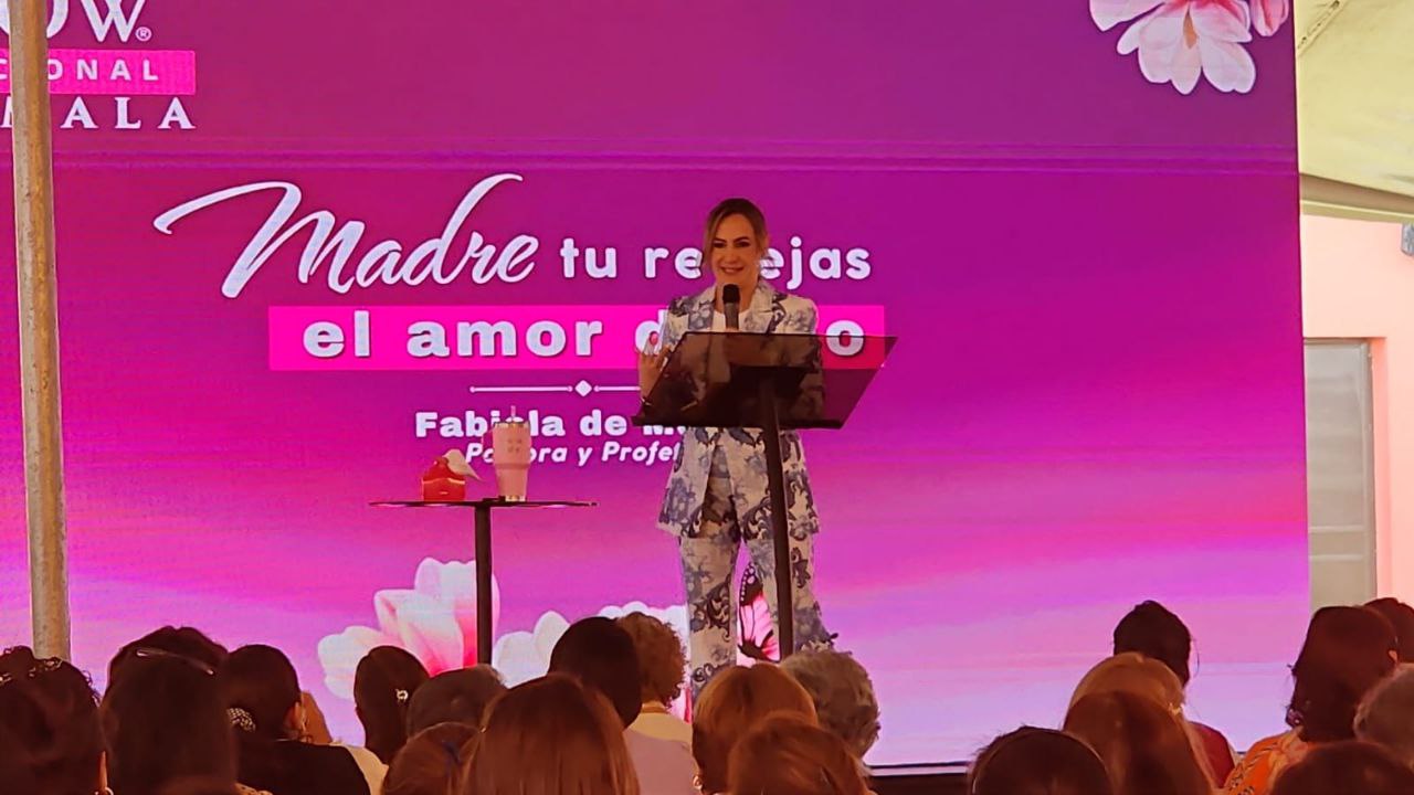«Madre, Tú eres un regalo de Dios» honra a las madres en Guatemala