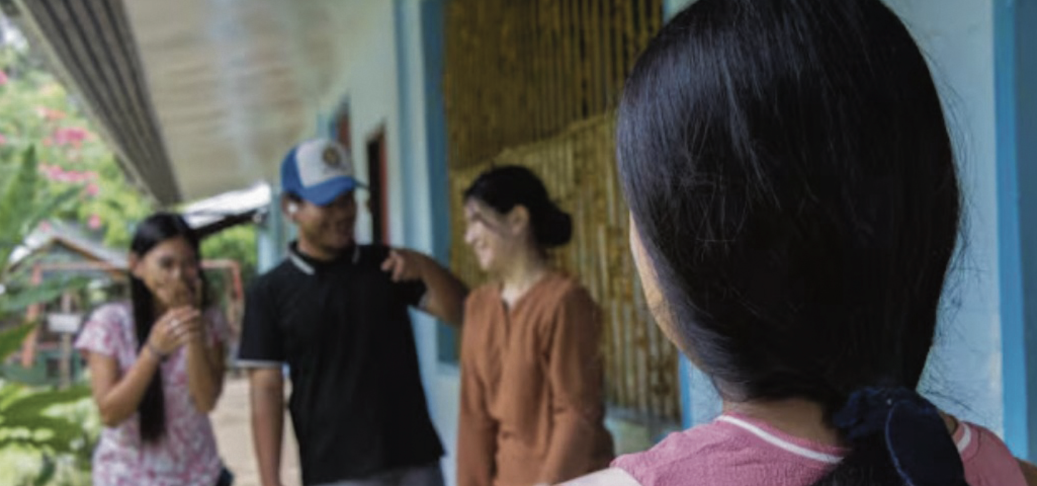 Jovencita cristiana de 15 años apedreada por compañeros de escuela