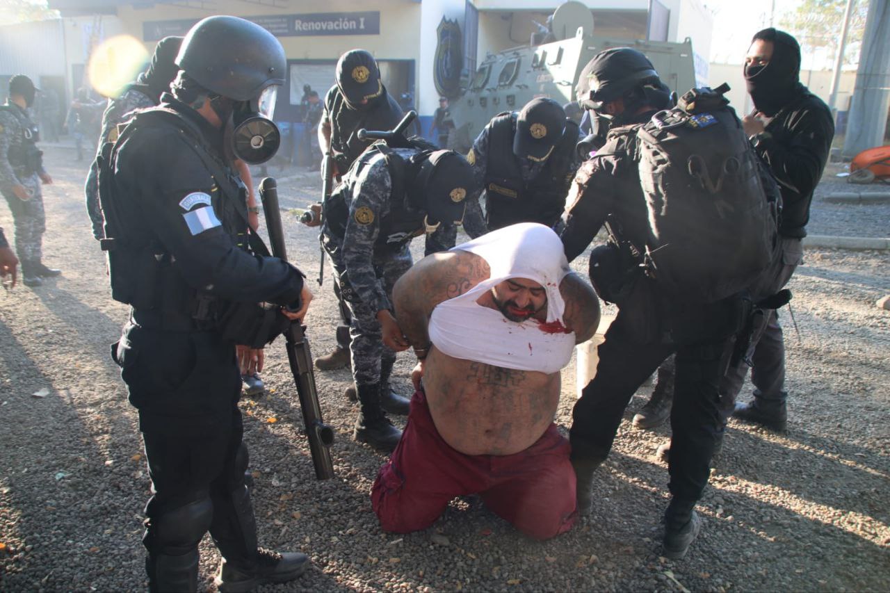 ¿QUE SIGNIFICA EL ESTADO DE SITIO DECRETADO HOY POR EL GOBIERNO DE TURNO?