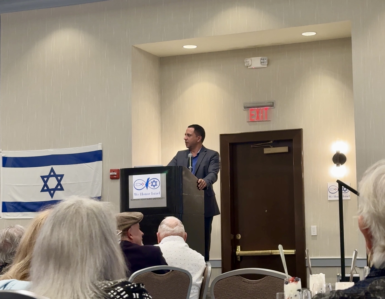 De hijo de inmigrantes y soldado de élite a voz de Israel ante el mundo